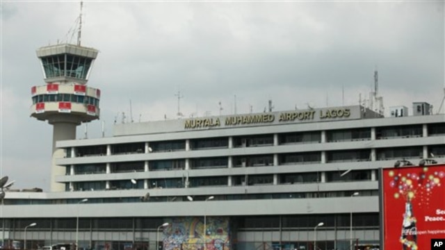 Bandara internasional Murtala Muhammed di kota Lagos, Nigeria (foto: dok). Nigeria akan menggunakan pinjaman dari Tiongkok untuk memperbaharui infrastruktur termasuk jalan kereta api dan bandara.