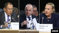 ԵԱՀԿ-ի Մինսկի խմբի համանախագահ-երկրների պատվիրակությունների ղեկավարներ, Ռուսաստանի արտգործնախարար Սերգեյ Լավրովը, ԱՄՆ-ի արտգործնախարար Հիլարի Քլինթընն ու Ֆրանսիայի Եվրոպական հարցերի լիազոր նախարար Բեռնար Կազնովը (լուսանկար՝ OSCE/Dan Dennison)