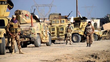 Irački vojnici na položajima u severnom Ramadiju. 