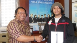 Pemenang Kontes Ngeblog VOA Periode Februari Glen Tripollo