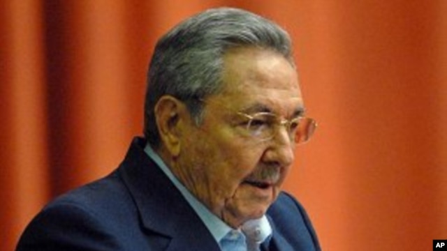 Cuba's President Raul Castro addresses the audience during the National Assembly in Havana, December 23, 2011.