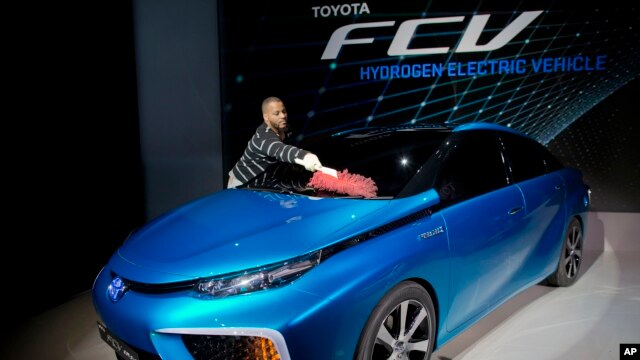 Toyota's FCV, a hydrogen electric concept car.