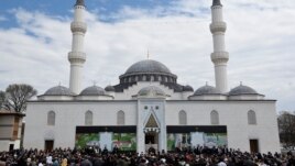 Tổng thống Thổ Nhĩ Kỳ Erdogan trong lễ khánh thành một đền thờ Hồi giáo gần thủ đô Washington, ngày 2/4/2016.