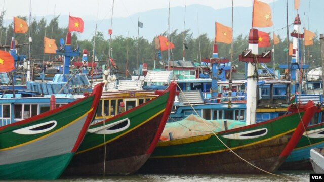 Tàu cá của ngư dân Việt Nam ở Lý Sơn, Quảng Ngãi.