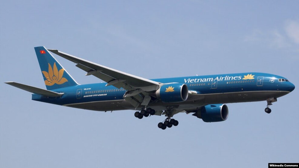 Một chiếc máy bay Boeing 777-2Q8/ER của hãng hàng không Vietnam Airlines.