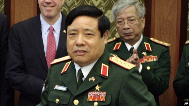 Bộ trưởng Quốc phòng Phùng Quang Thanh.