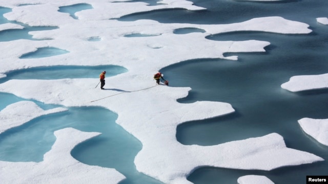 Algunos científicos aseguran que el Océano Ártico sufre directamente las consecuencias del calentamiento global.
