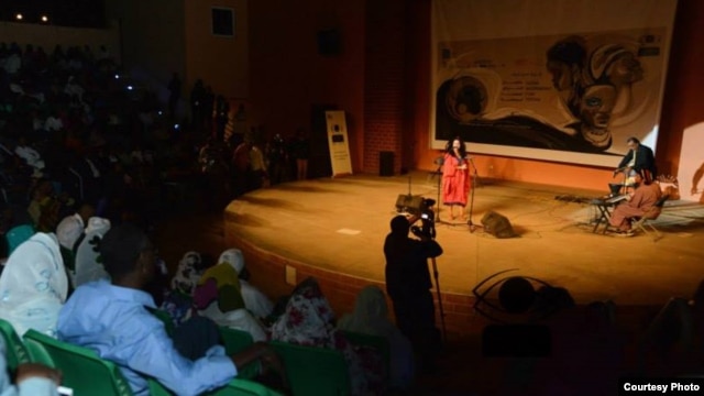 Audiences gathered in Khartoum for several days of the Sudan International Film Festival in January, 2014, where Egyptian singer Dina Wdid performed. (Courtesy Afifi Talal)
