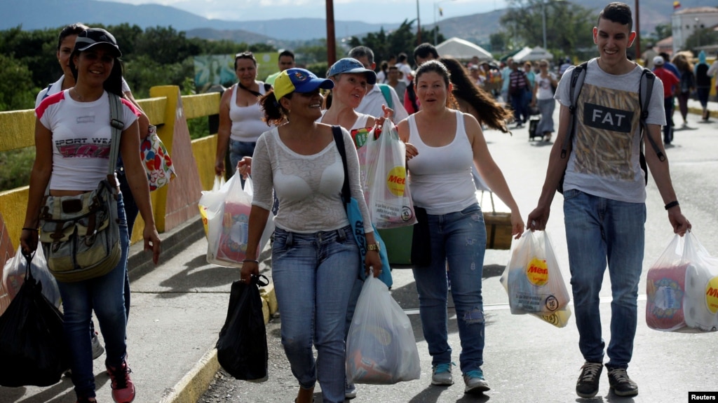 Venezuelans Stream Into Colombia to Buy Food, Medicine