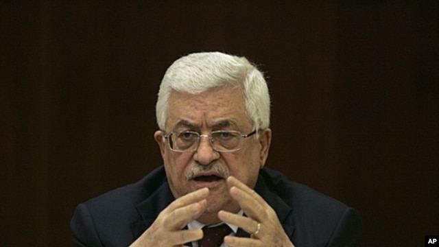 Palestinian President Mahmoud Abbas speaks during a meeting of the Fatah central committee at his headquarters in the West Bank city of Ramallah, January 29, 2012.