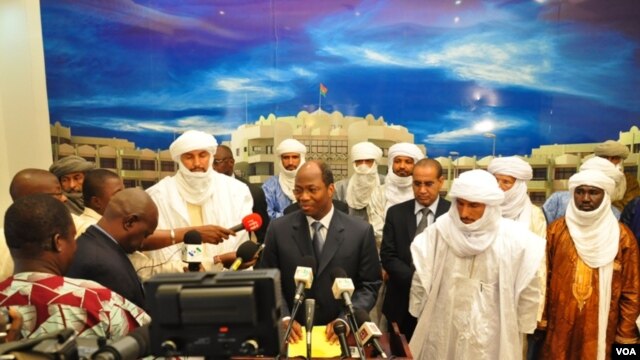  Ansar Dine et le MNLA en conclave a Ouagadougou.