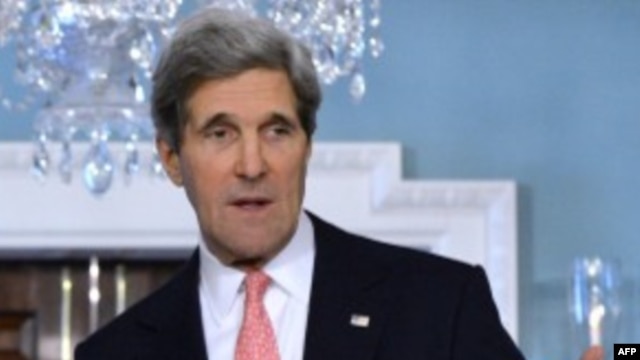 Menteri Luar Negeri AS, John Kerry mendesak masyarakat internasional untuk memberikan tanggapan tegas atas percobaan nuklir Korea Utara (13/2).