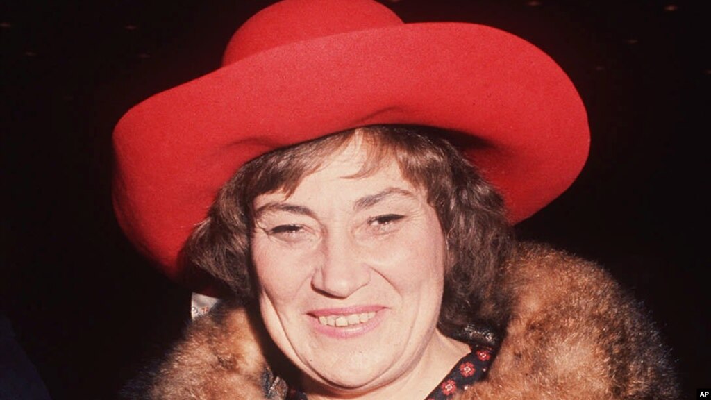 Bella Abzug 1920 1998 Activist For Womens Rights Known For Large Hats And Strong Opinions 8605