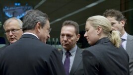 Les dirigeants européens sont enfin parvenus à forger un compromis sur la dette d'Athènes, au terme de leur troisième réunion en trois semaines