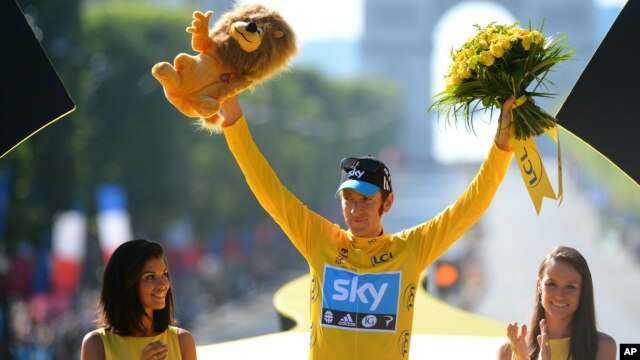Tay đua Bradley Wiggins giành chức vô địch Tour de France năm 2012