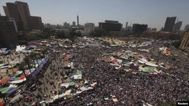 A general view of Tahrir square as supporters of Muslim Brotherhood's president-elect Mohamed Morsi gather in Cairo, June 29, 2012. 