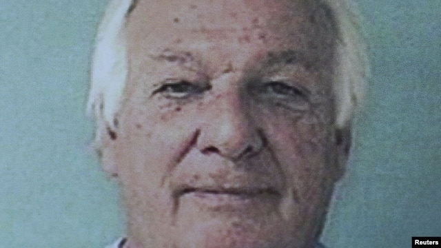 Douglas Arthur Harmon es el sospechoso de causar la balacera. La foto fue distribuida por la policía de Phoenix.