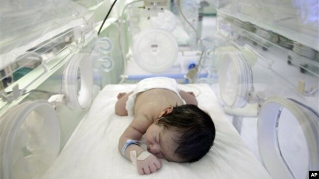 Bayi yang lahir prematur sedang menjalani perawatan di fasilitas intensif khusus (NICU). Jakarta masih sangat kekurangan fasilitas ini. (Foto: Dok)