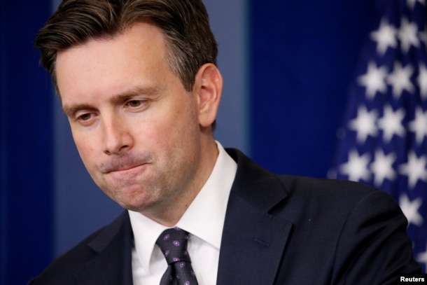 White House Press Secretary Josh Earnest holds his daily press briefing at the White House in Washington, Oct. 31, 2016.