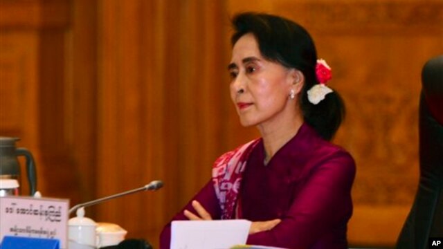 Nhà lãnh đạo đối lập sẽ gặp Tổng Thống Myanmar Thein Sein và Tổng Tư Lệnh Quân đội Myanmar trong ngày hôm nay.