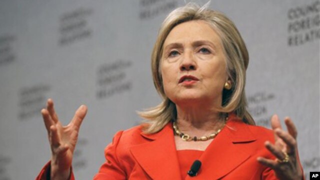 Secretary of State Hillary Rodham Clinton speaks at the Council on Foreign Relations in Washington, Sept 2010 (file photo)