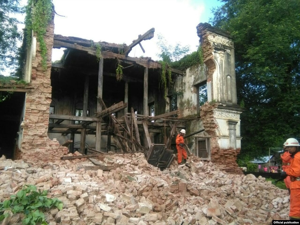 ေတာင္တြင္းႀကီး ႏွစ္ ၁၅၀ေက်ာ္ ရဟန္းမေနဘုန္းႀကီးေက်ာင္းၿပိဳက် (Myanmar Fire Services Department)