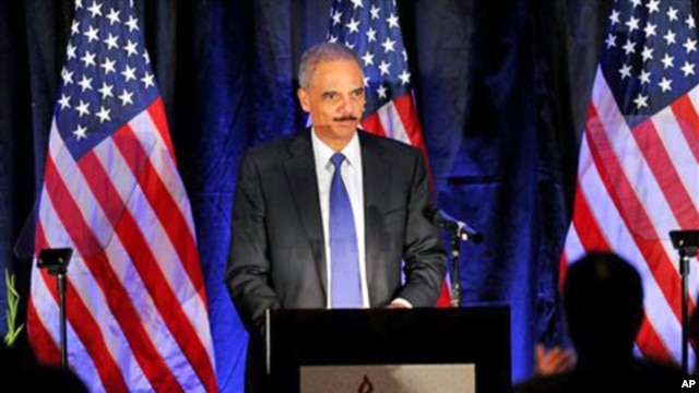 Attorney General Eric Holder speaks at the Muslim Advocates annual dinner in Millbrae, Calif., 10 Dec 2010
