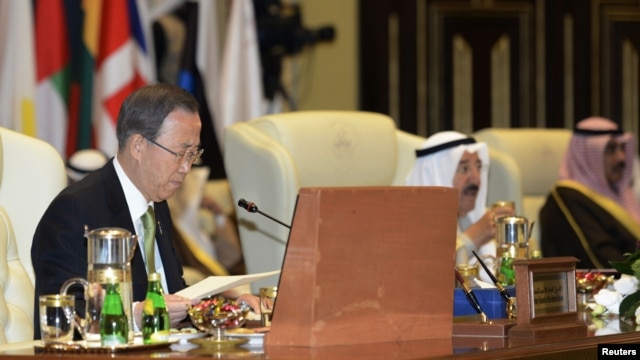 Au Koweit, Ban Ki-moon a évoqué une situation "catastrophique" en Syrie