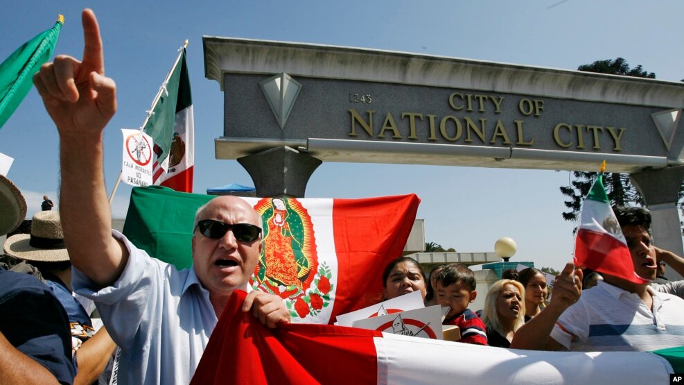La ciudad National City en California es una de las tantas localidades que luchan por ser consideradas ciudad santuario. Algunas iglesias también se han convertido en santuarios para inmigrantes.