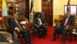 Thủ tướng Ethiopia Hailemariam Desalegn, Tổng thống Nam Phi Salva Kiir, và Tổng thống Kenya Uhuru Kenyatta (theo thứ tự từ trái qua) họp tại Juba để hoạch định một phương sách tiến tới nhằm chấm dứt vụ khủng hoảng đang tiếp diễn ở Nam Sudan