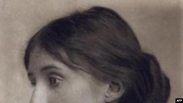Nhà văn Virginia Woolf (1882-1941)