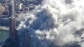 9.11 테러 당시 경찰헬기로 상공에서 찍은 세계무역센터 모습.