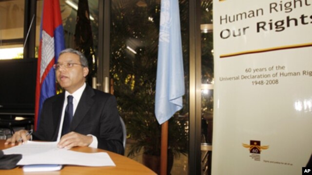 In a statement Tuesday, the envoy, Surya Subedi, says a political solution should be found to enable Sam Rainsy to “play a full role” in the election.