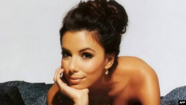 Actriz Eva Longoria presente en la convención demócrata.