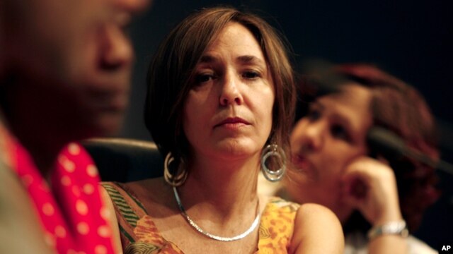Mariela Castro, hija del presidente cubano Raúl Castro, asiste a una conferencia en La Habana. Mariela obtuvo una visa para visitar Estados Unidos, lo que ha provocado la protesta de un grupo de senadores.