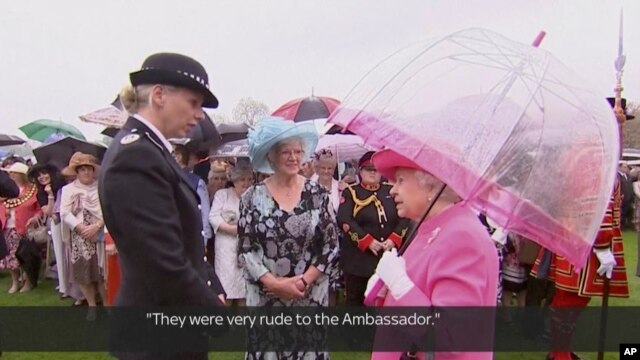 Nữ hoàng Elizabeth mô tả các giới chức Trung Quốc là ‘hết sức bất lịch sự' trong một bình luận.