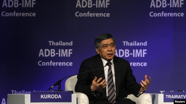 Presiden Bank Pembangunan Asia (ADB) Haruhiko Kuroda dalam konferensi ADB-IMF di Bangkok, 2012. (Foto: Dok)