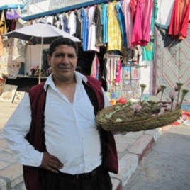Jasmine seller Kmais at Sidi Bou Said