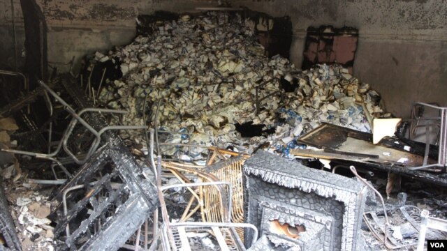 The fire at Shafiq headquarters in Cairo was confined to a garage out back. (Elizabeth Arrott/VOA)