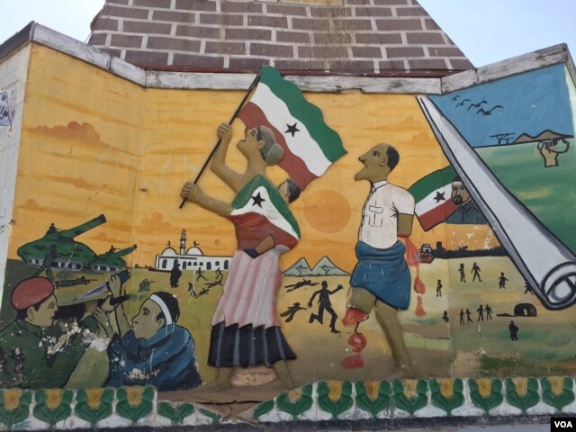 Memorial to victims of Somaliland’s civil war, from 1988 to 1991, in Hargeisa, Somaliland, March 31, 2016. (J. Craig/VOA)