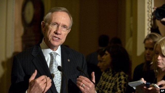 Lidè majorite demokrat nan Sena a, Harry Reid. Foto achiv