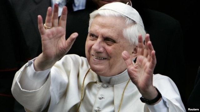 Ðức Giáo Hoàng Benedict XVI nói vì tuổi tác cao, ngài không còn thích hợp với các yêu cầu của chức vụ.