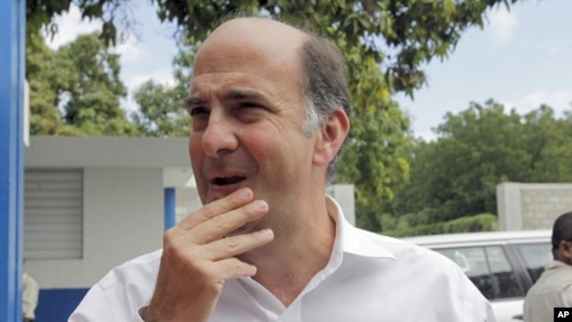 U.S. Ambassador to Haiti Kenneth Merten (2010 file photo)