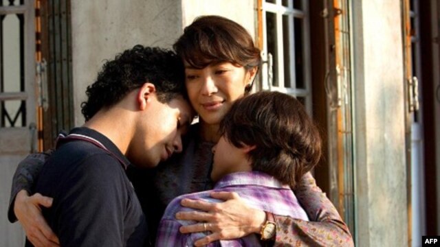 Scene from "The Lady"