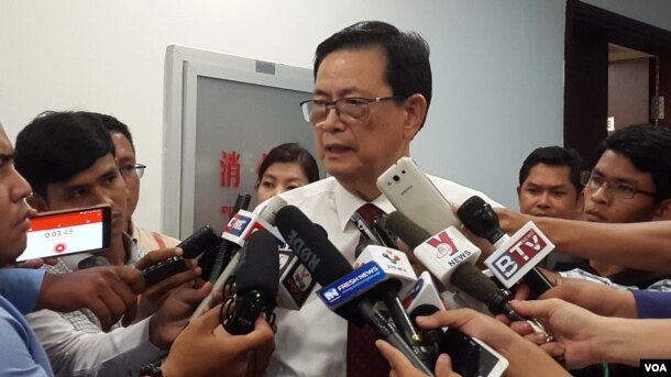 Var Kimhong, head of Cambodian Border Committee, speaks to reporters after a joint border committee meeting, Tuesday August 30, 2016.