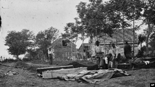Burying the dead - 620,000 Americans died during the Civil War.