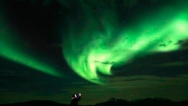 Agimi Polar, një shfaqje mahnitëse e aurorave
