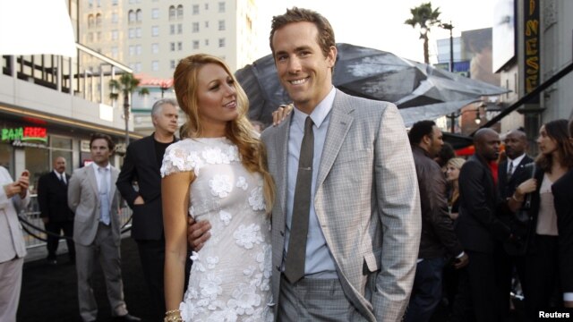La sonada boda entre Blake Lively y Ryan Reynolds habría tenido alrededor de 60 asistentes, entre familiares y amigos. 