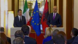 Kryeministri italian Mateo Renzi vizitoi Shqipërinë
