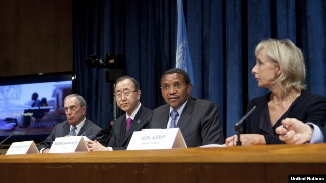 Tanzanian President Jakaya Kikwete speaks at a press conference alongside NYC Mayor Michael Bloomberg; Secretary-General Ban Ki-moon; and Helen Agerup (Agerup Foundation) to reveal results of a maternal health care program, Oct. 2, 2012. (UN/J. Carrier)